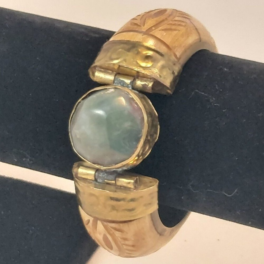 Vintage Brass Green Agate Stone Carved Design Hinged Pin Bangle Bracelet India